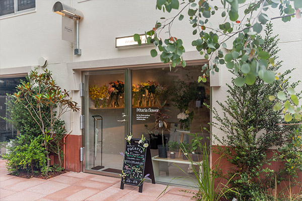 商業性の低い立地に誕生した複合施設