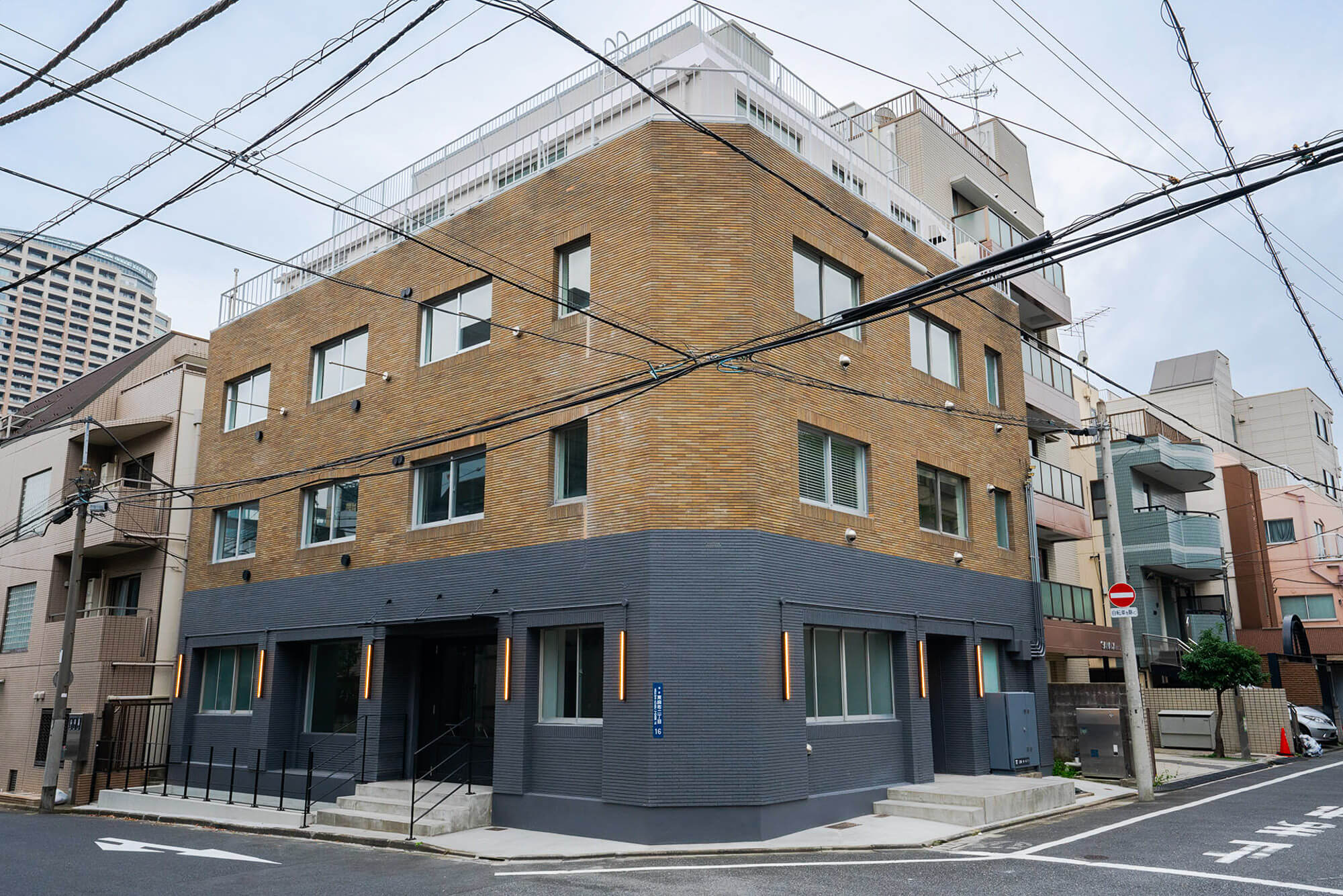 ▲100年都市・建築プロジェクト対象物件「OMB東麻布」（築62年）